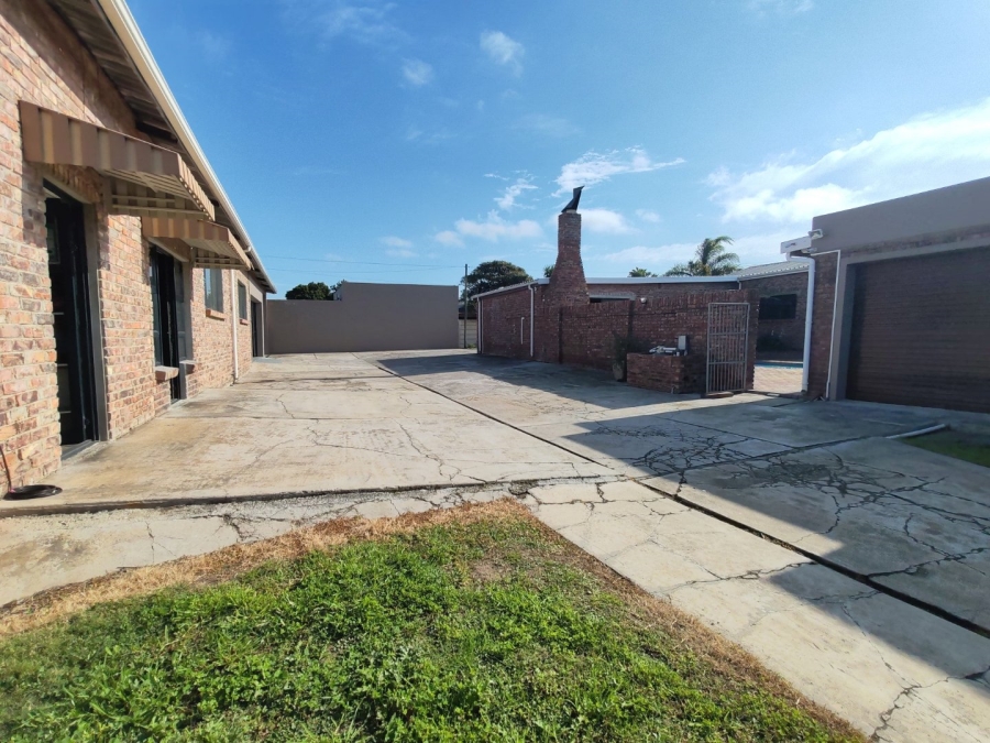4 Bedroom Property for Sale in Newton Park Eastern Cape